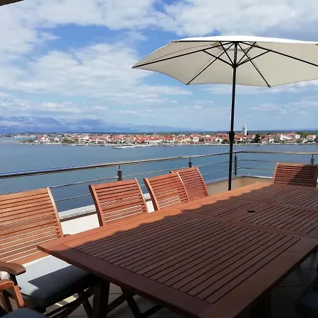 Apartament Valentina-b *