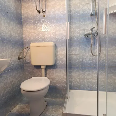 Valentina-b Apartman Nin