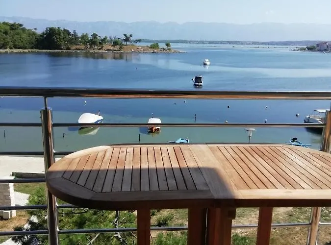 Valentina-b Apartman Nin