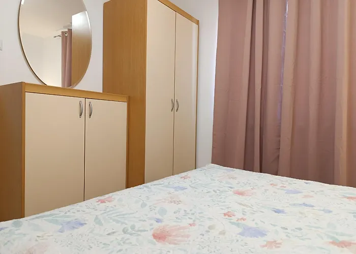 Valentina-b Apartman Nin