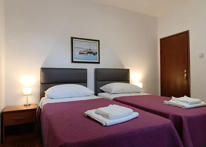 Valentina-b Apartman Nin