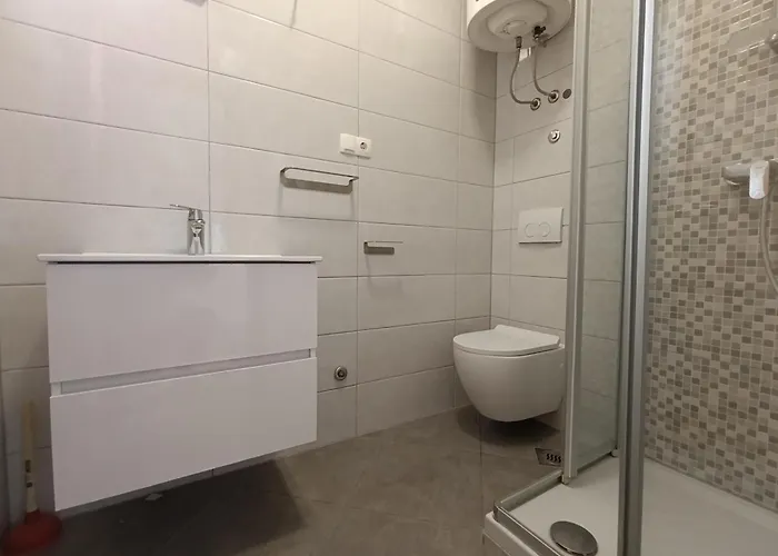 Valentina-b Apartman Nin