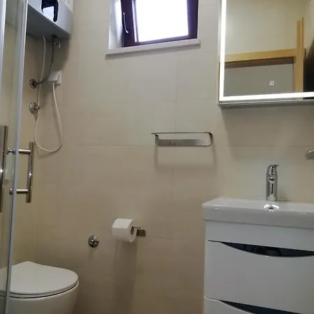 Valentina-b Apartament Nin