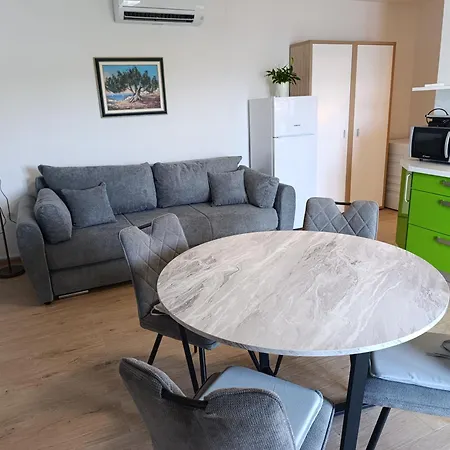 Apartament Valentina-b *